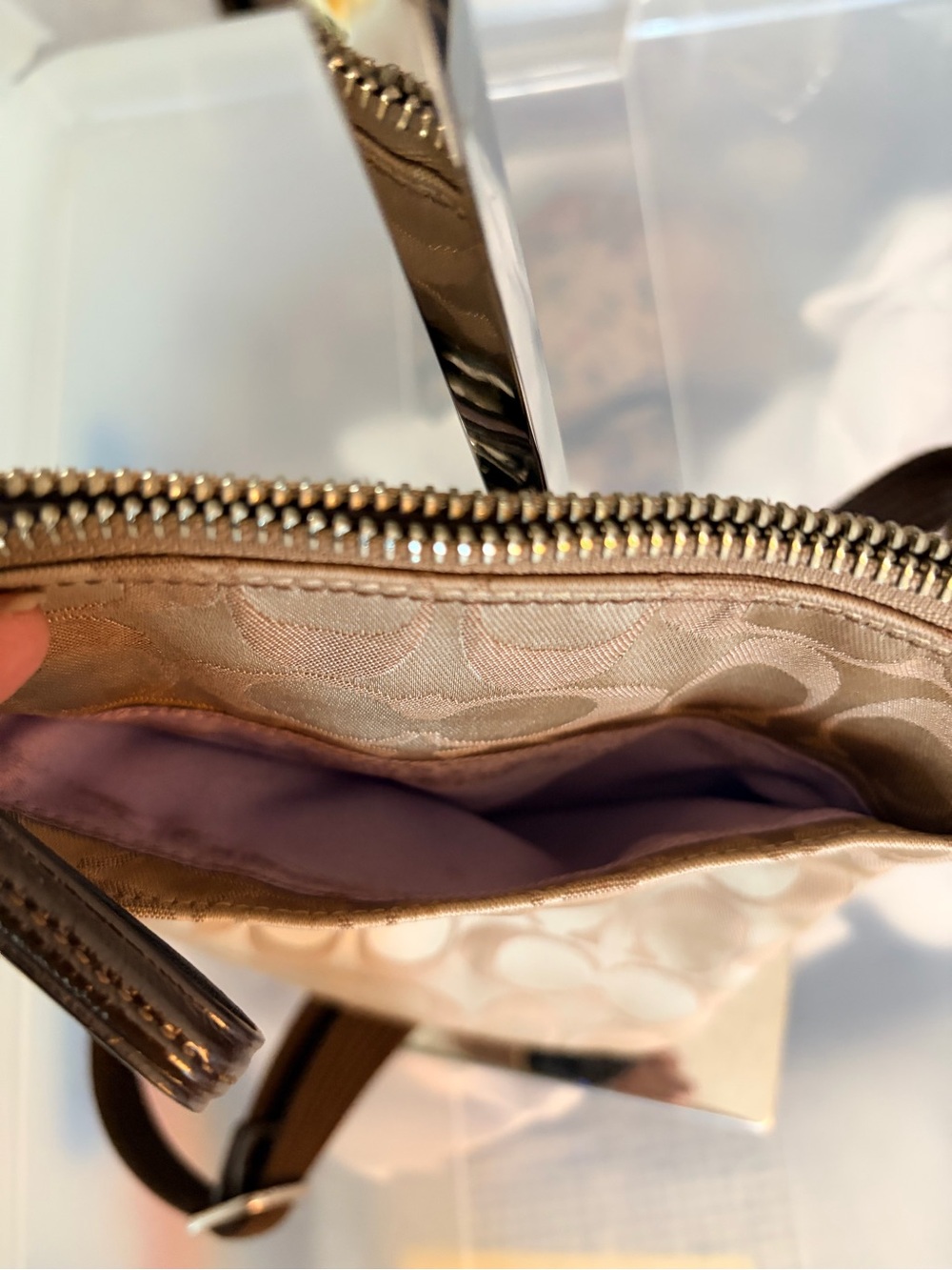 Coach Beige and Brown Signature Crossbody Bag with Turn-Lock - Picture 6 of 10